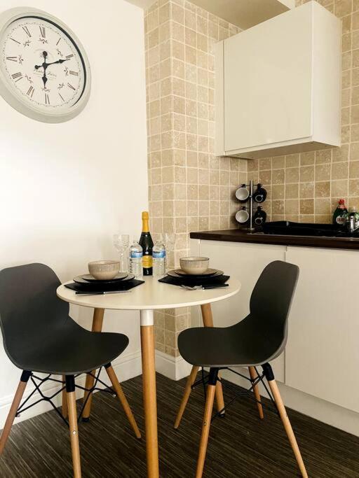 #215 1 Bed Serviced Apartment Derby Exterior foto
